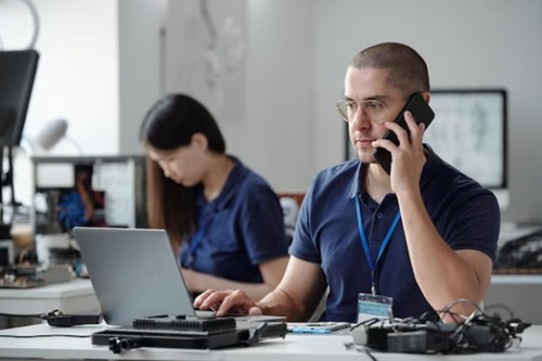 AUXILIAR DE DEPARTAMENTO PESSOAL